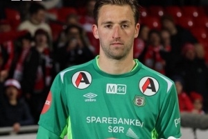 真人百家乐游戏-挪威联赛门将获评全场最佳，获得四盒鸡蛋作为奖品