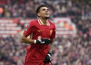 百家乐平台-记者：巴萨给签迪亚斯设6000万欧转会费上限，不会与拜仁打报价战