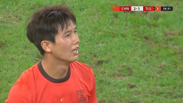 真人百家乐游戏-这也不进啊！向余望2分钟2失良机，超级大单刀打中门将身上！